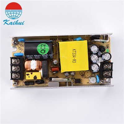 12V 8A Strømforsyning åben